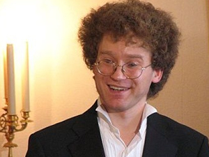 Denis Burstein — Piano